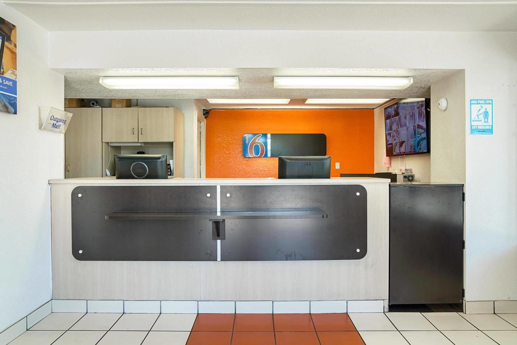 Motel 6-Little Rock, Ar - West Esterno foto